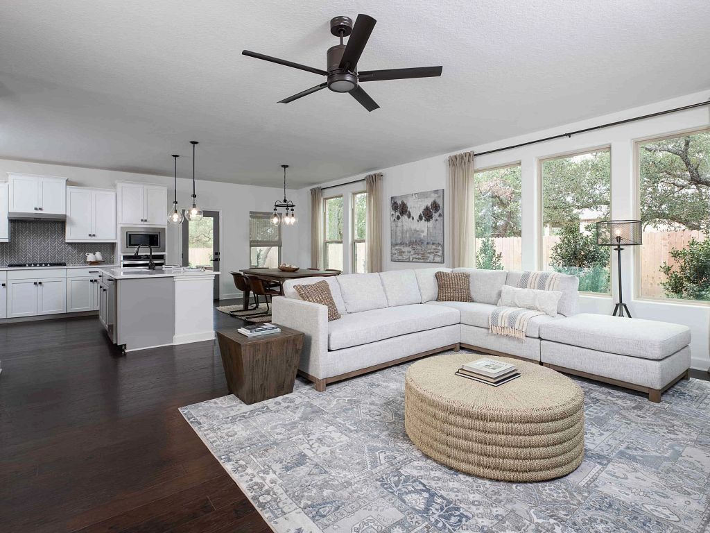 Saddlebrook Ranch - Pecos Interior Image 3