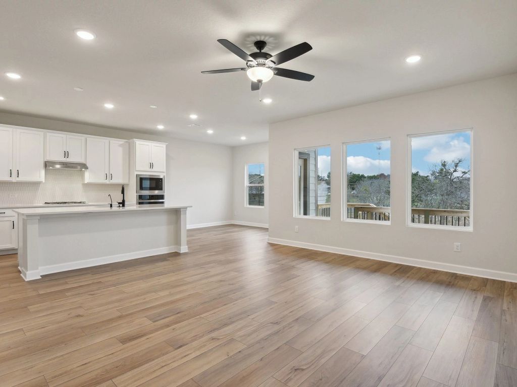 Hennersby Hollow - Makenzie Interior Image 6