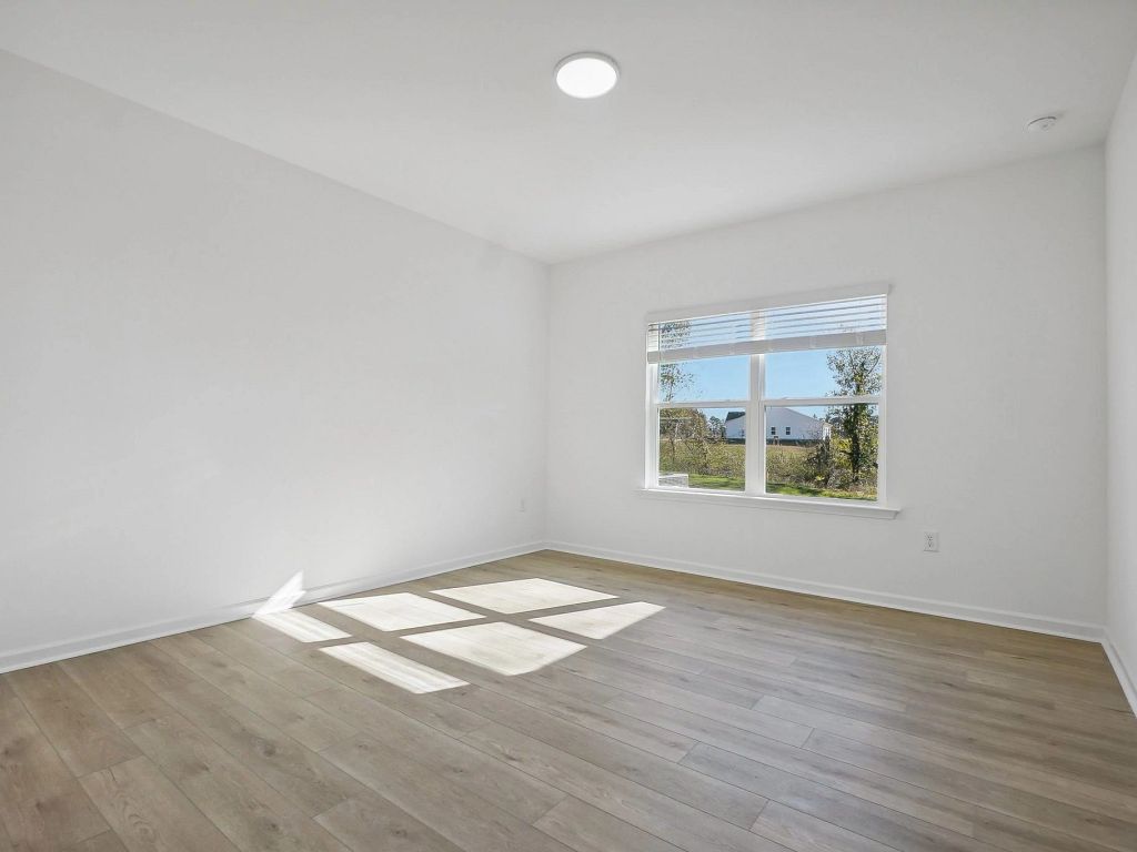 Crescent Mills - Macon Interior Image 22
