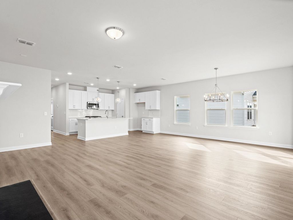 Watson Hill - Madison Interior Image 5