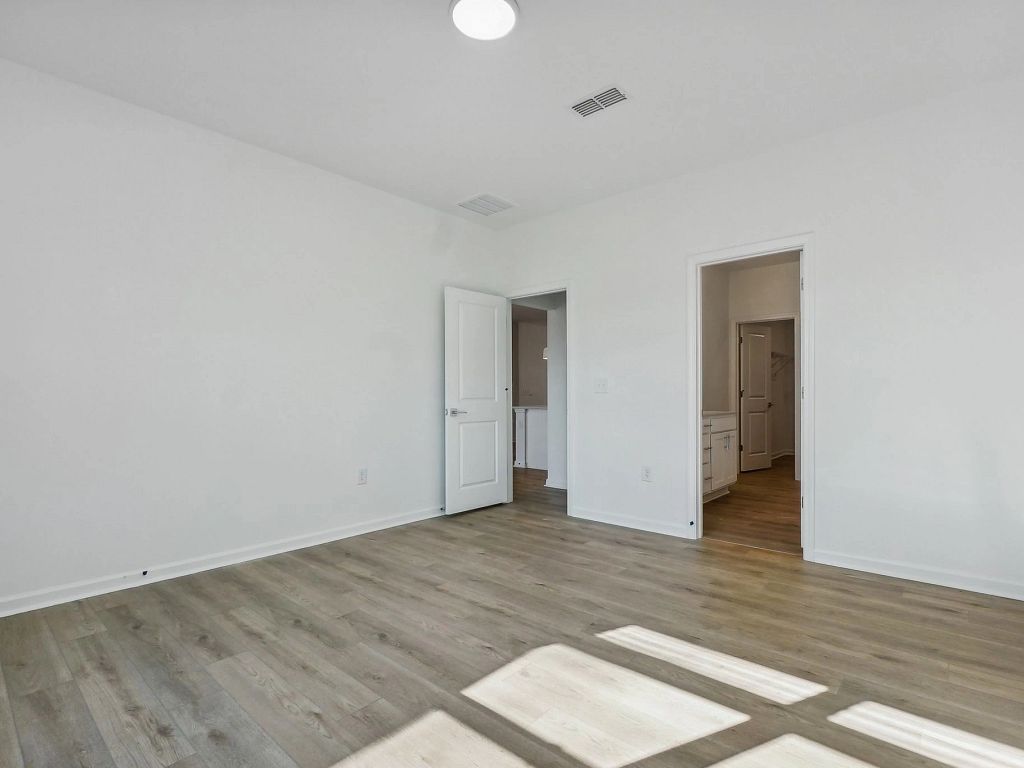 Crescent Mills - Macon Interior Image 23