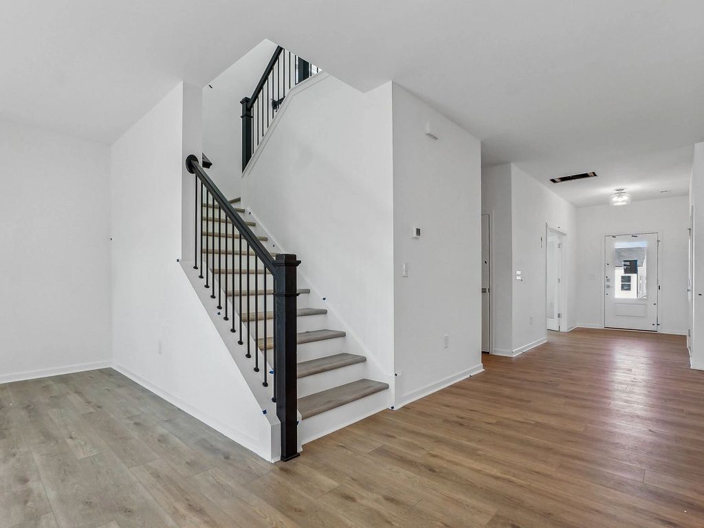 Crescent Mills - Macon Interior Image 25