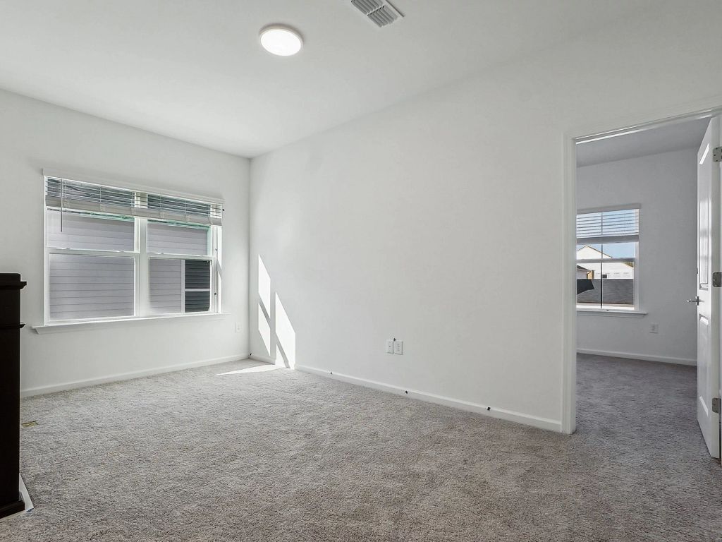 Crescent Mills - Macon Interior Image 26
