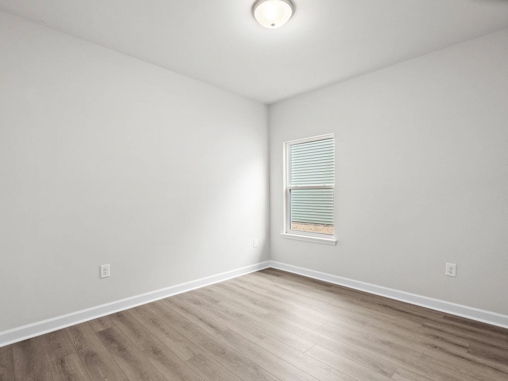 Watson Hill - Madison Interior Image 12