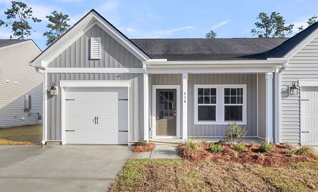 916 Dusk Drive (Palmetto)