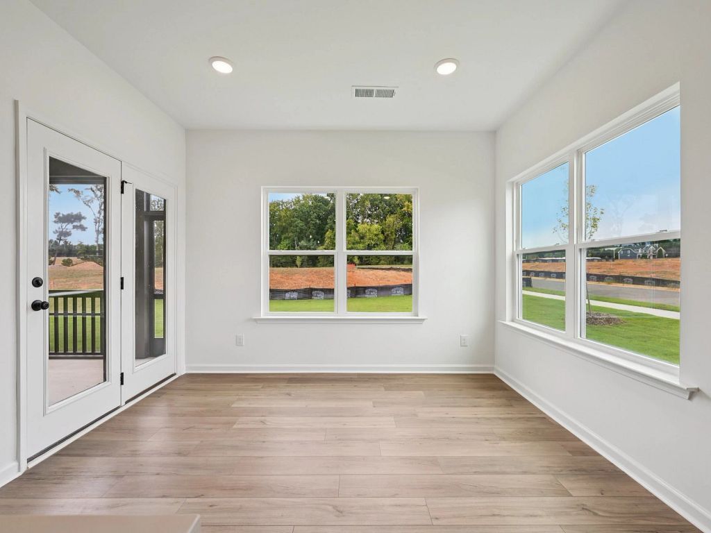 Crescent Mills - Macon Interior Image 37