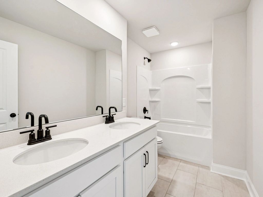 Ascent at Arbor Ridge - Washington Interior Image 14