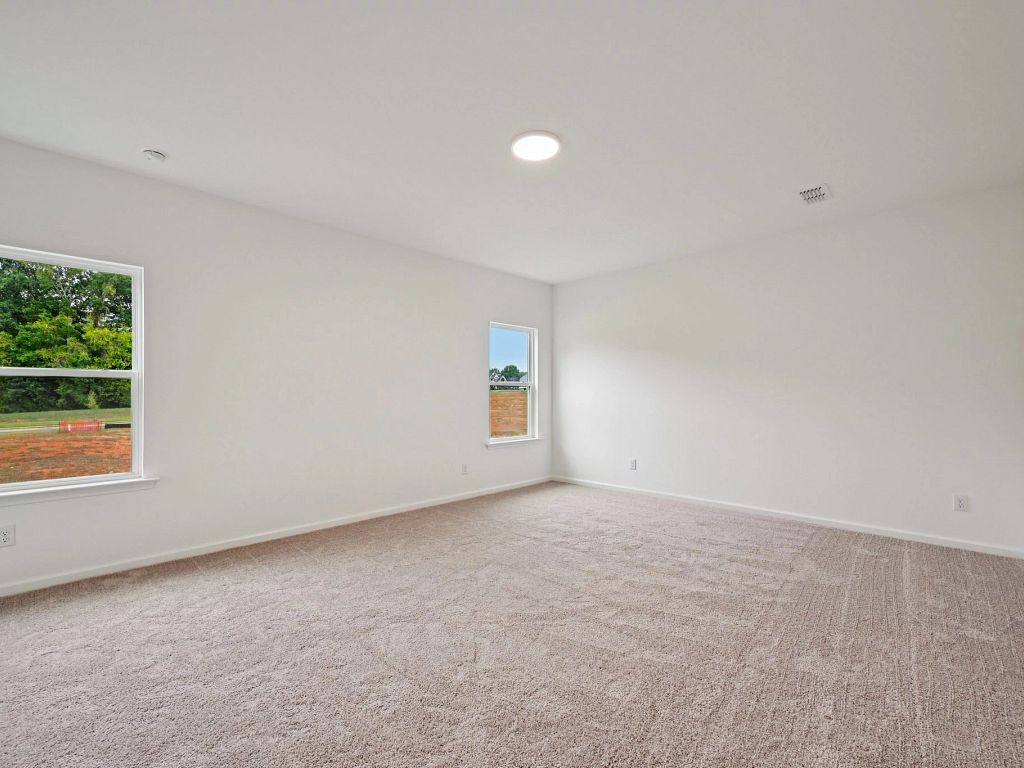 Crescent Mills - Macon Interior Image 39