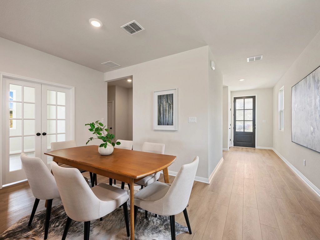 The Trails at Carmel - Granbury Interior Image 8