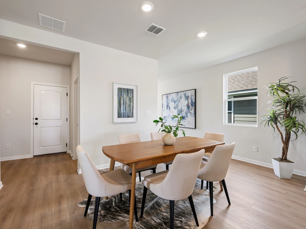 The Trails at Carmel - Granbury Interior Image 9