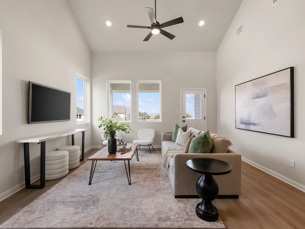 The Trails at Carmel - Granbury Interior Image 17