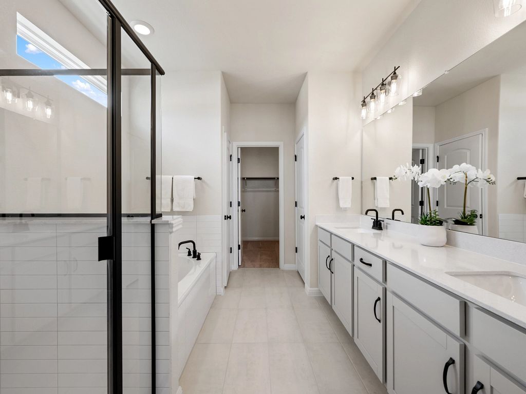 The Trails at Carmel - Granbury Interior Image 23