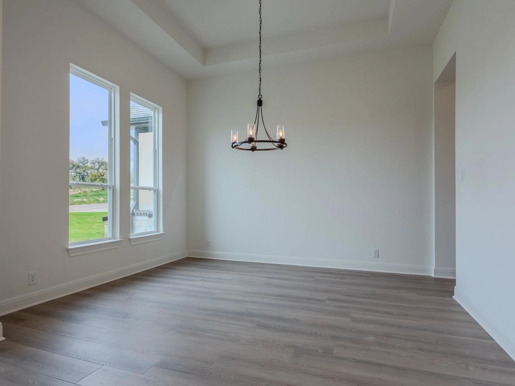 Waldsanger - Avalon II Interior Image 4