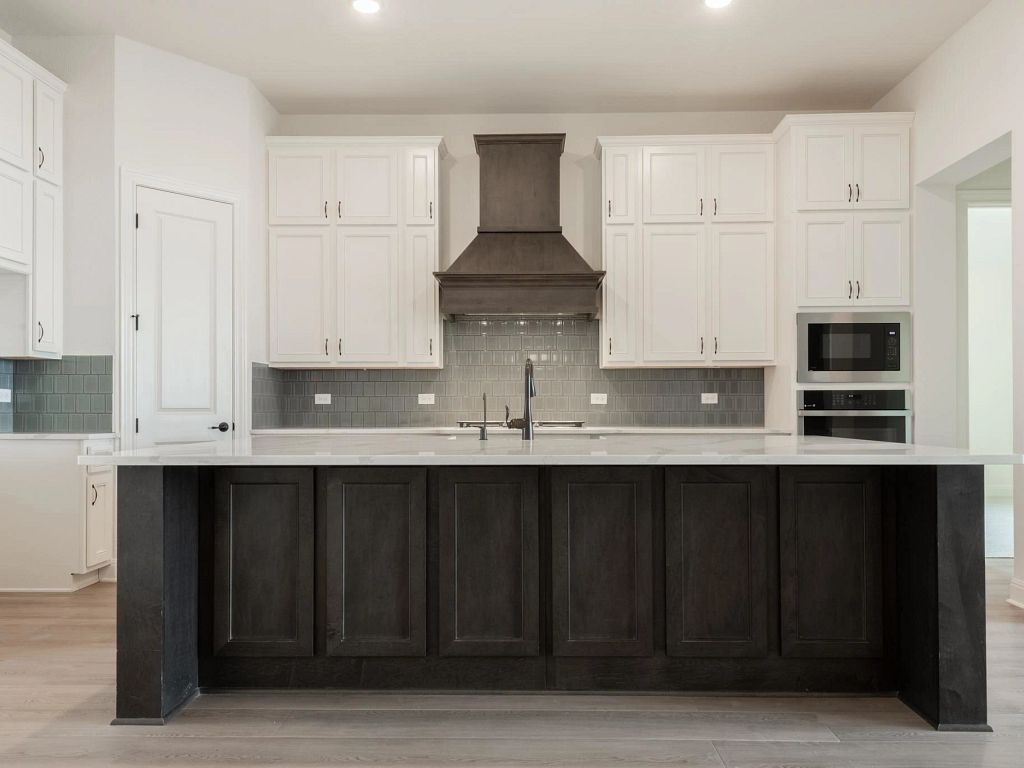 Waldsanger - Avalon II Interior Image 7