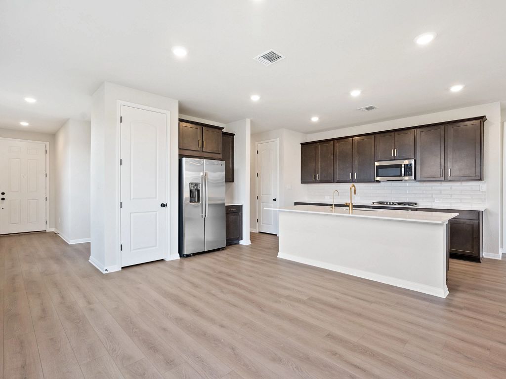 The Colony - Texoma Interior Image 8