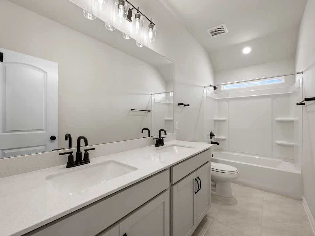 The Trails at Carmel - Granbury Interior Image 32