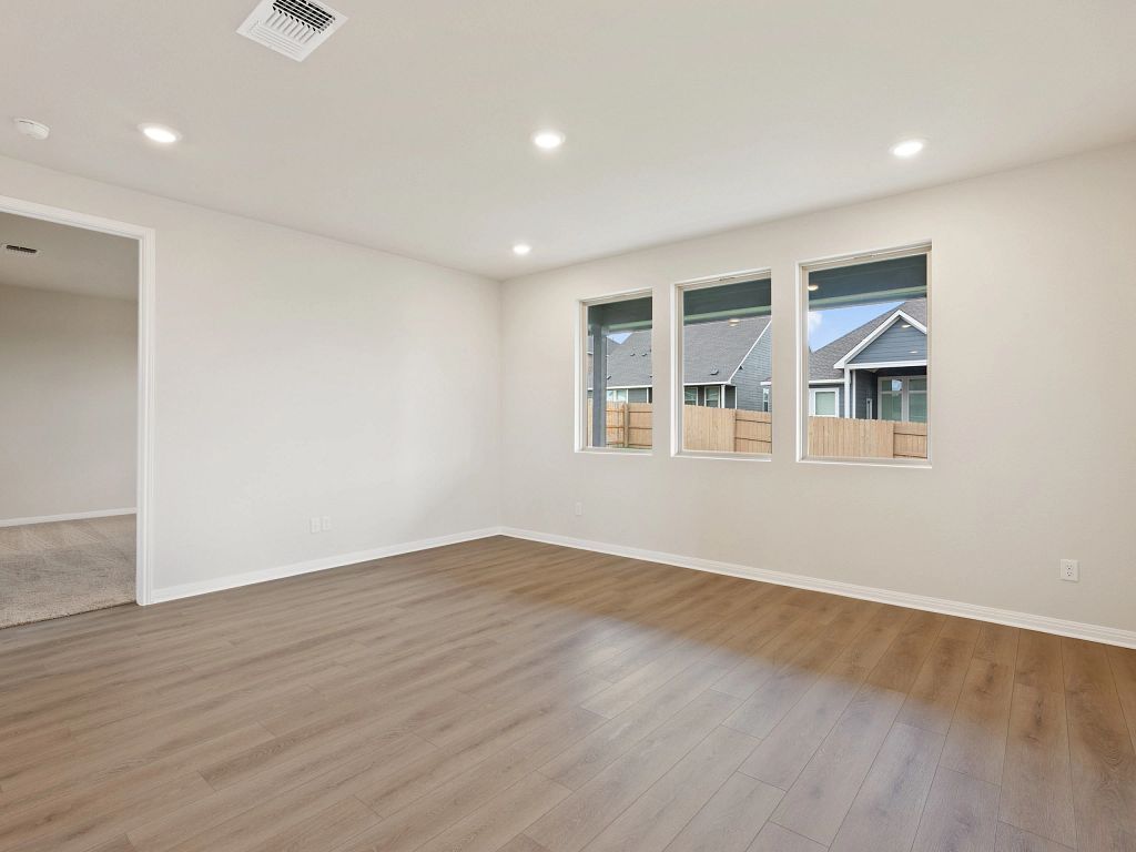 The Colony - Texoma Interior Image 10