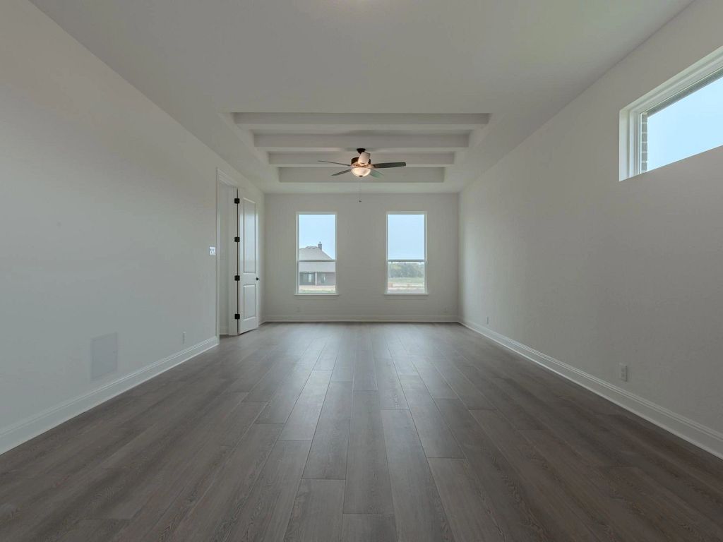 Waldsanger - Avalon II Interior Image 12