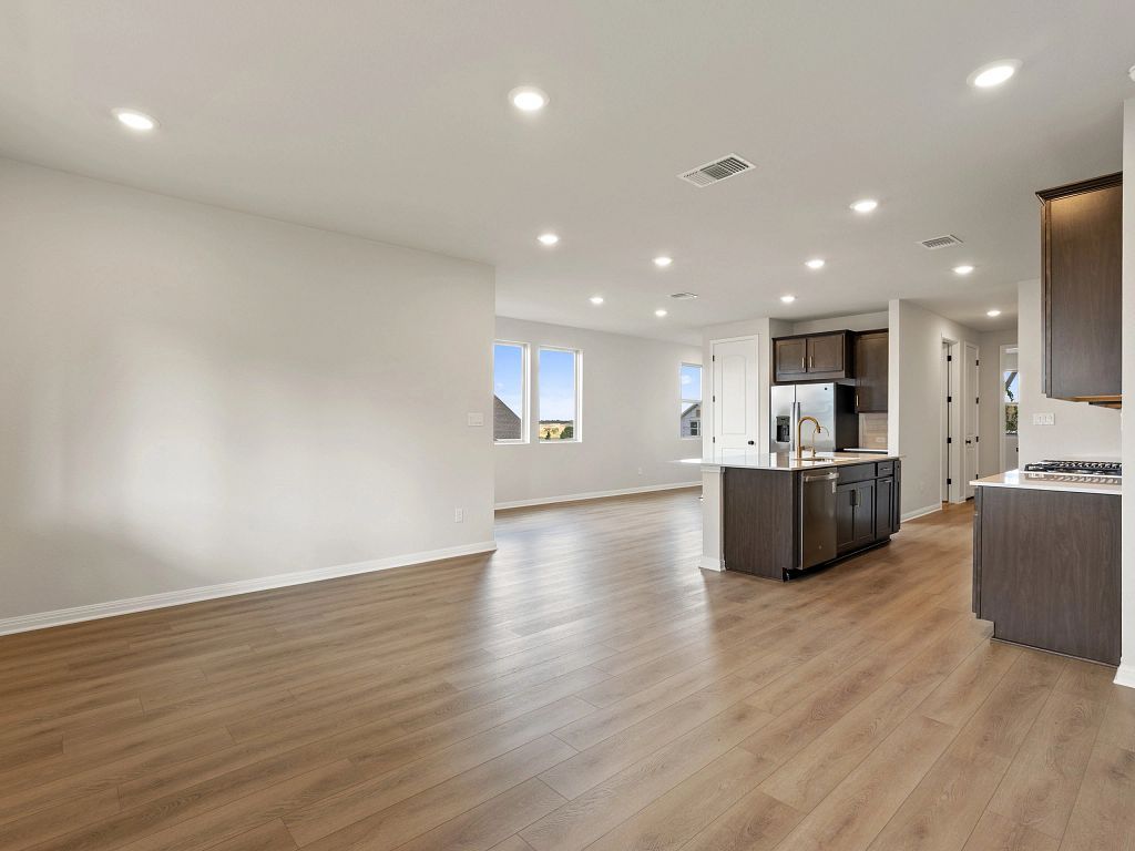 The Colony - Texoma Interior Image 12