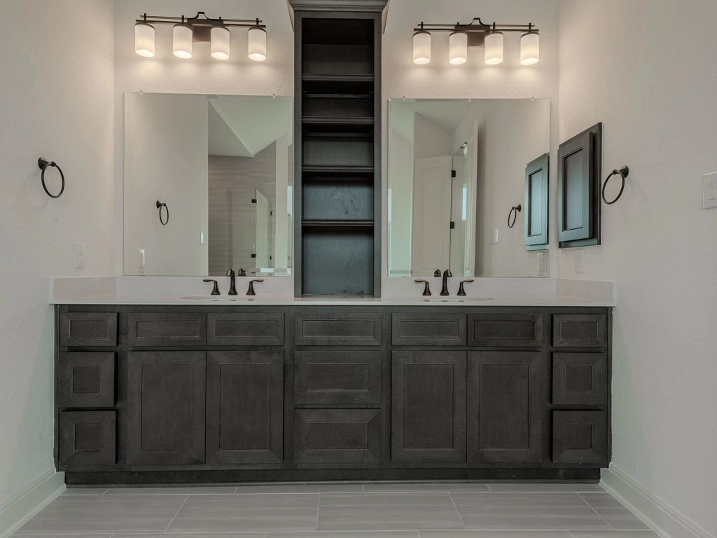 Waldsanger - Avalon II Interior Image 13