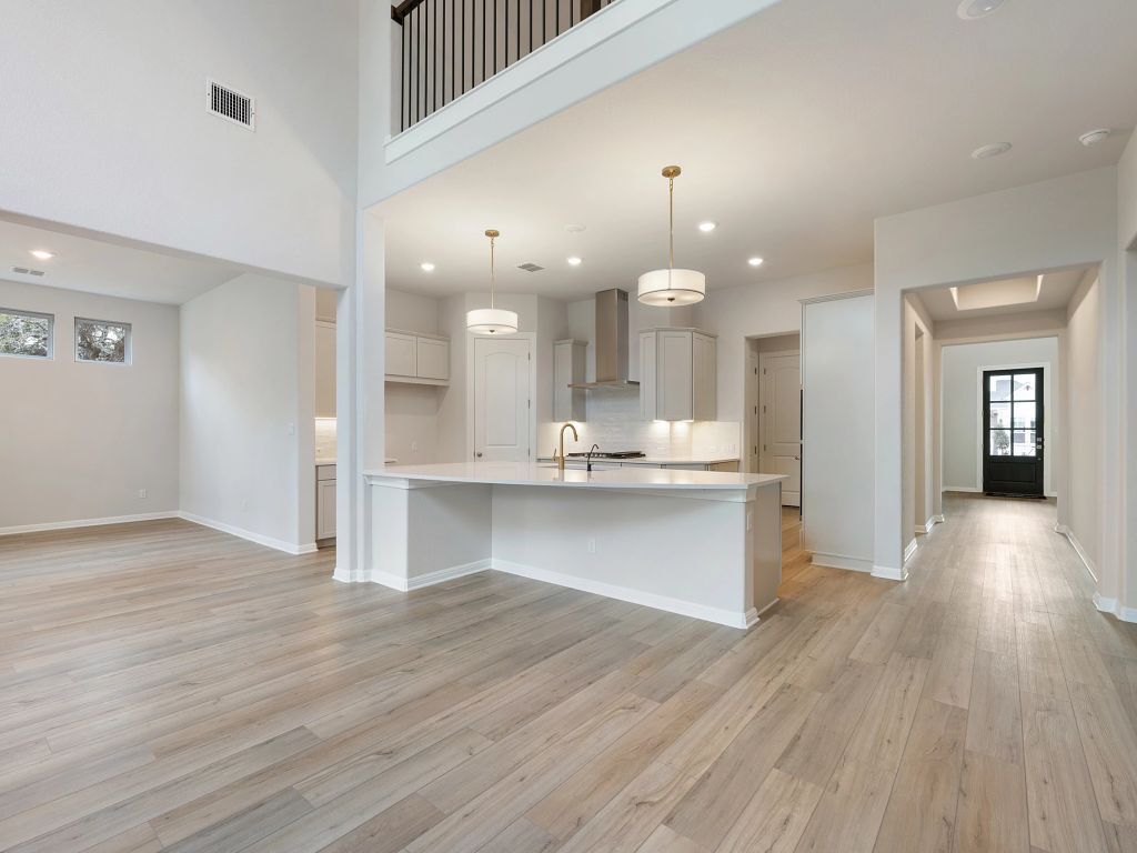 Provence - Lexington Interior Image 5