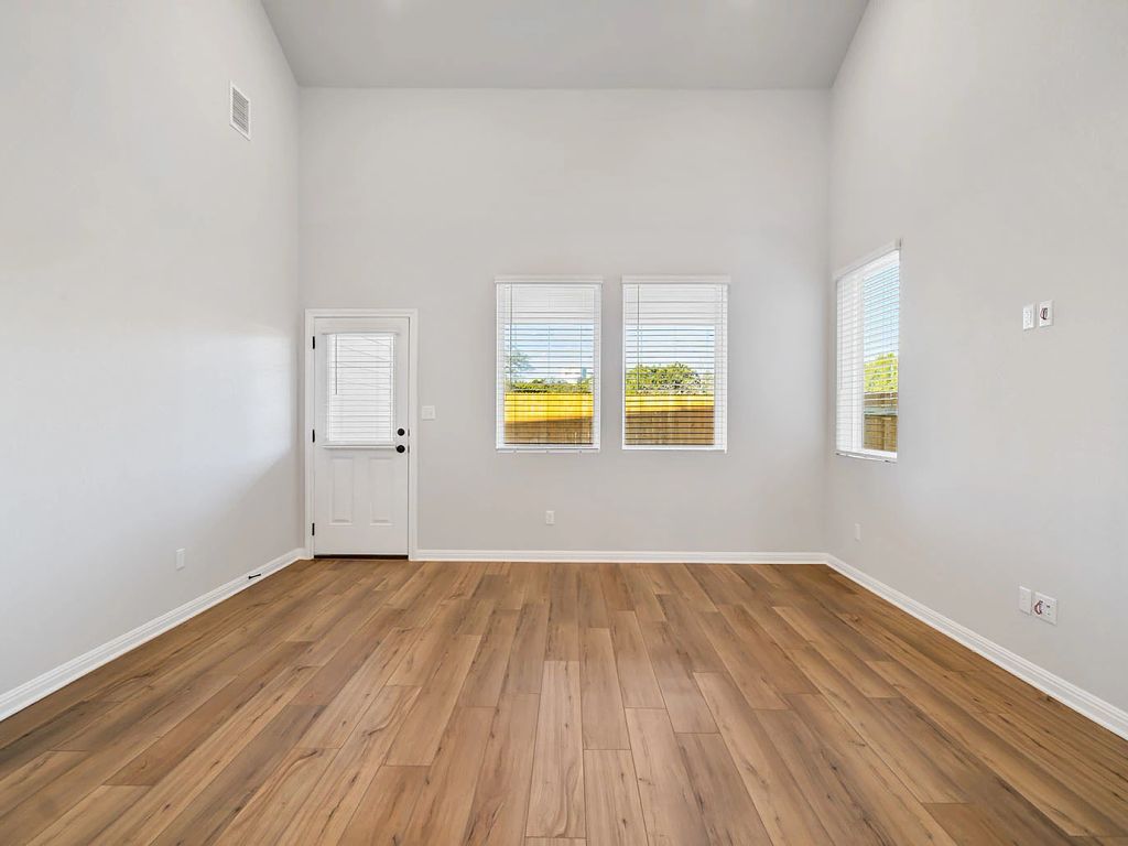 The Trails at Carmel - Granbury Interior Image 46