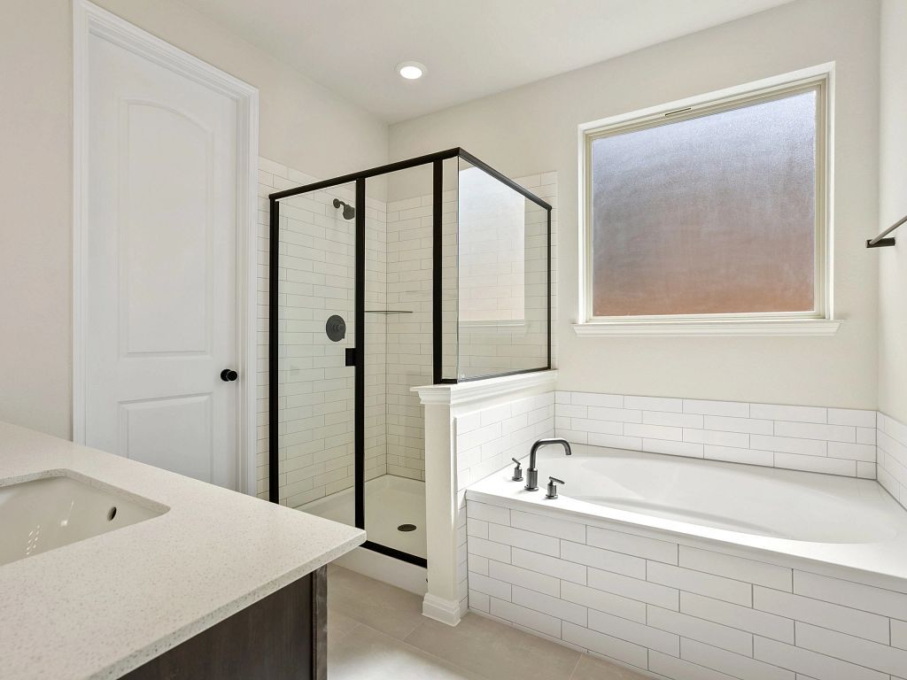 The Colony - Texoma Interior Image 26