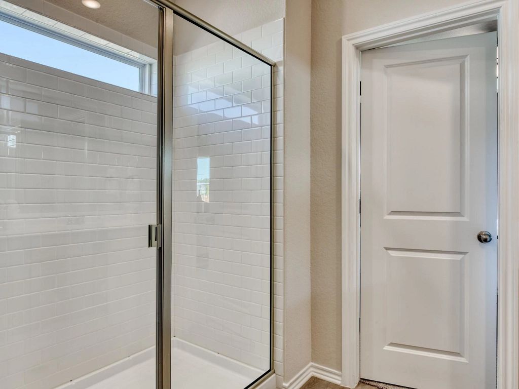 Hennersby Hollow - Granbury Interior Image 10