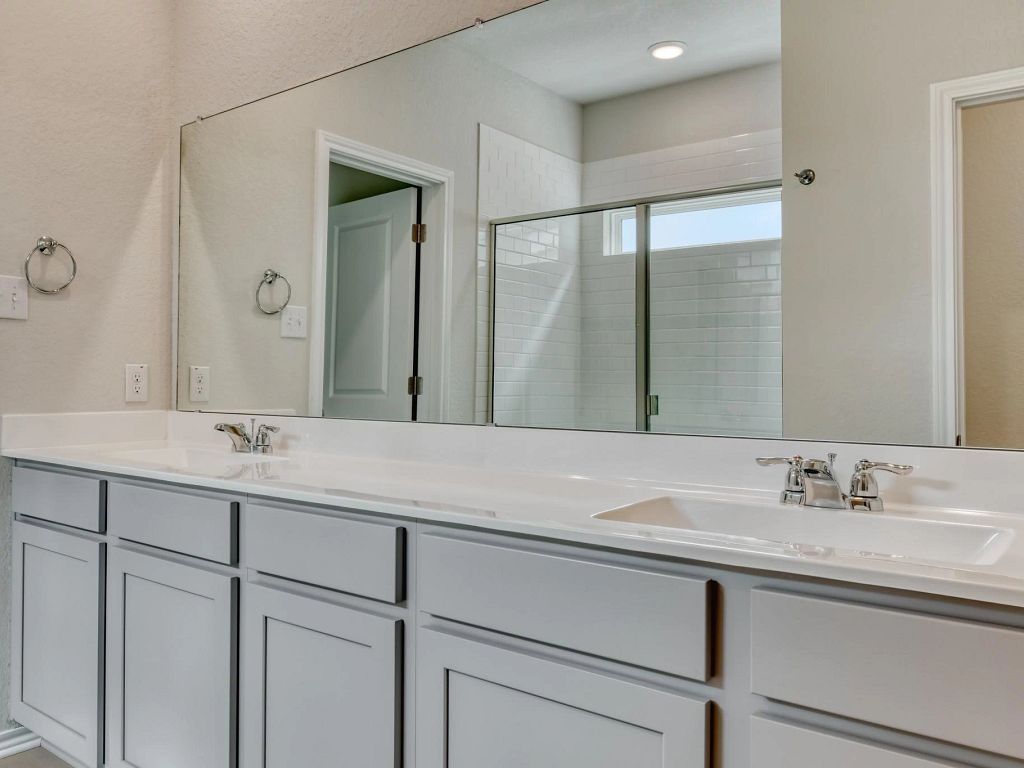 Hennersby Hollow - McKinney Interior Image 11