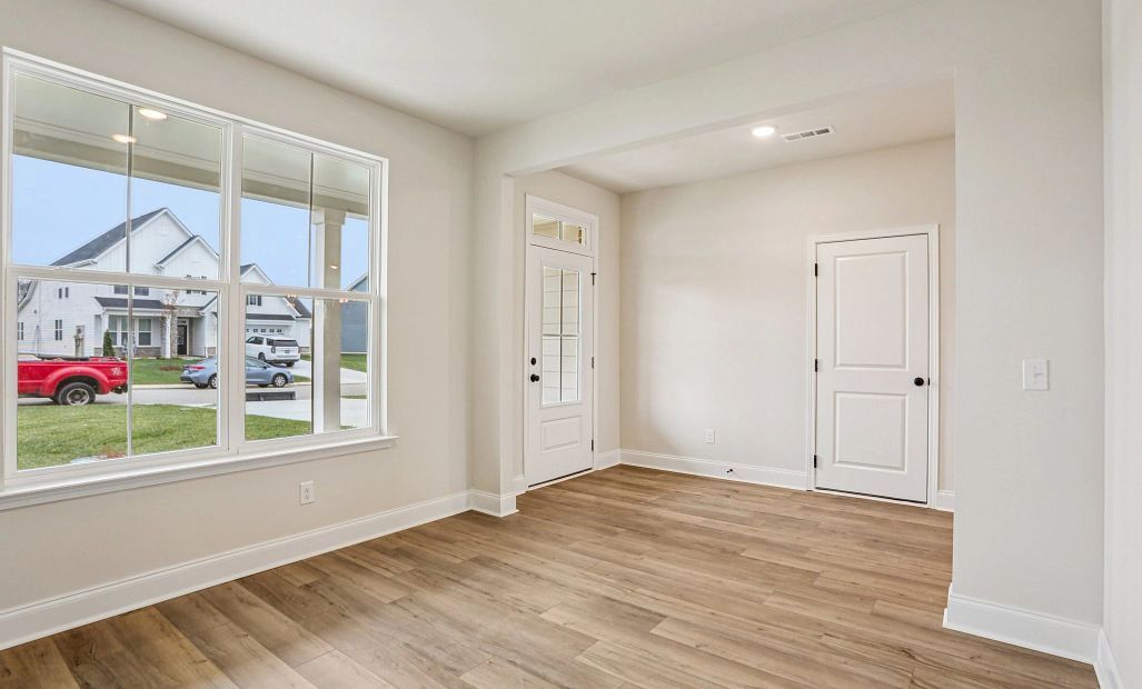 Foyer/Flex Room