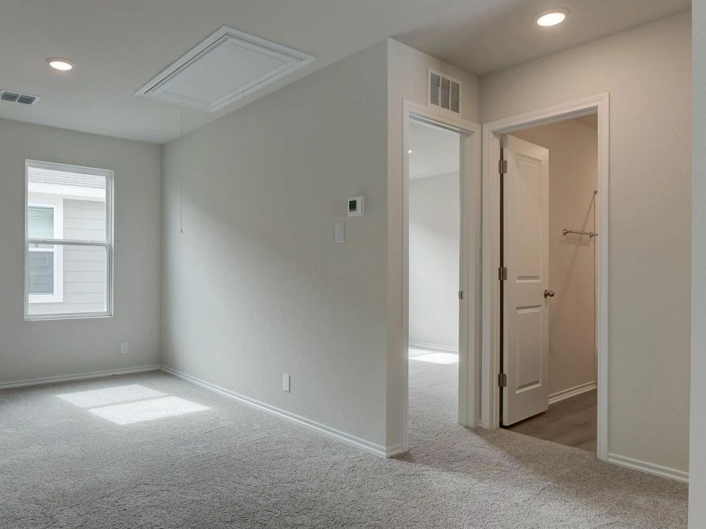 Hennersby Hollow - McKinney Interior Image 15