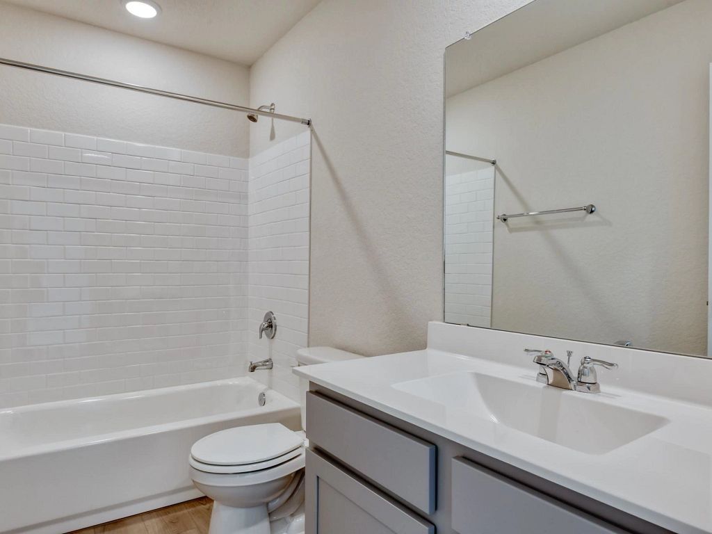 Hennersby Hollow - McKinney Interior Image 18