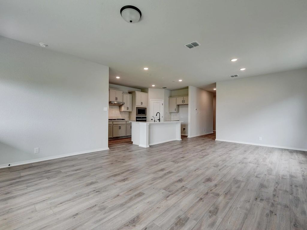 The Wilder - Hadley Interior Image 5