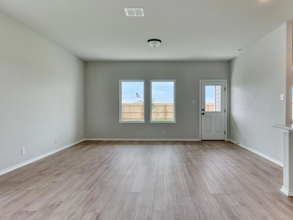 The Wilder - Hadley Interior Image 6