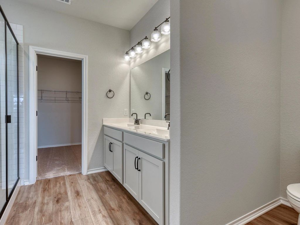 The Wilder - Hadley Interior Image 8