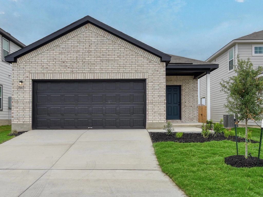 Travis - Hennersby Hollow: San Antonio, Texas - Ashton Woods