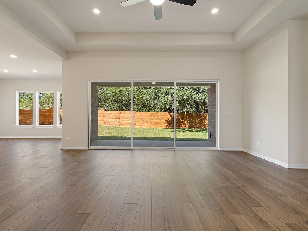 La Cima - Amber Interior Image 16