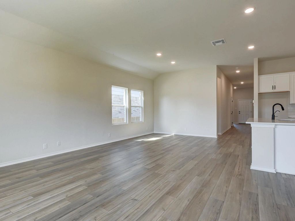 Arcadia Ridge - Sage Interior Image 3