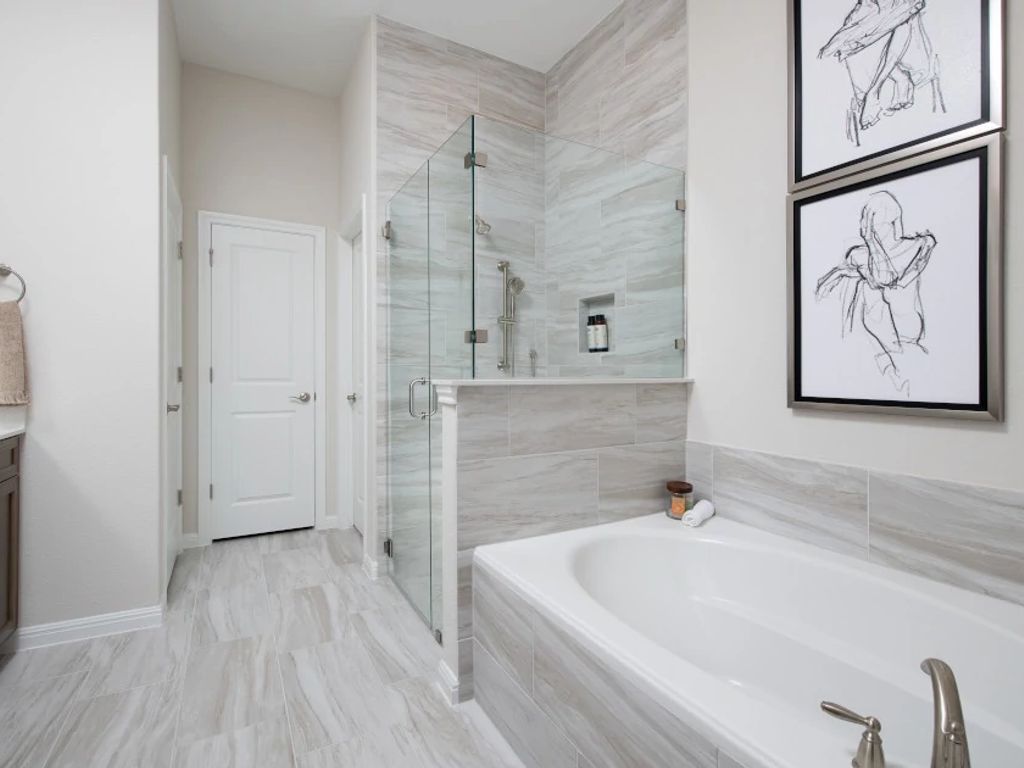 The Trails at Carmel - Travis  Interior Image 8