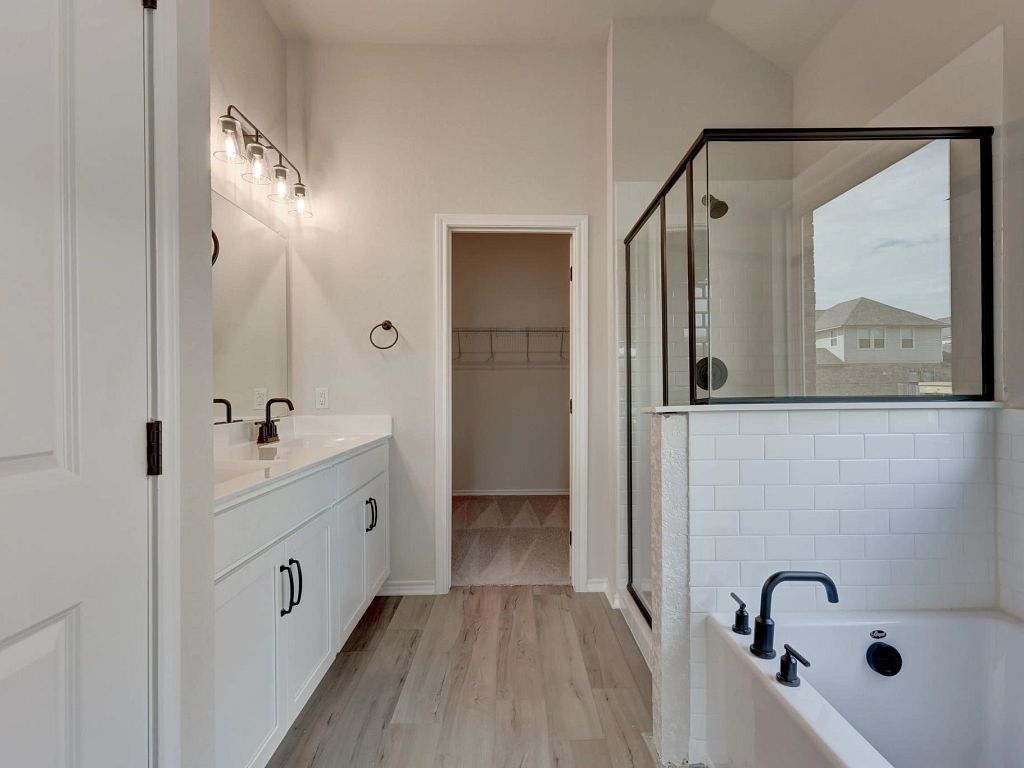 Arcadia Ridge - Sage Interior Image 14