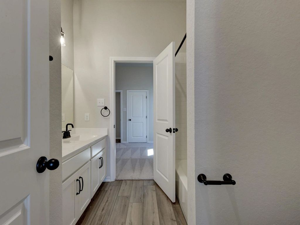 Arcadia Ridge - Sage Interior Image 18