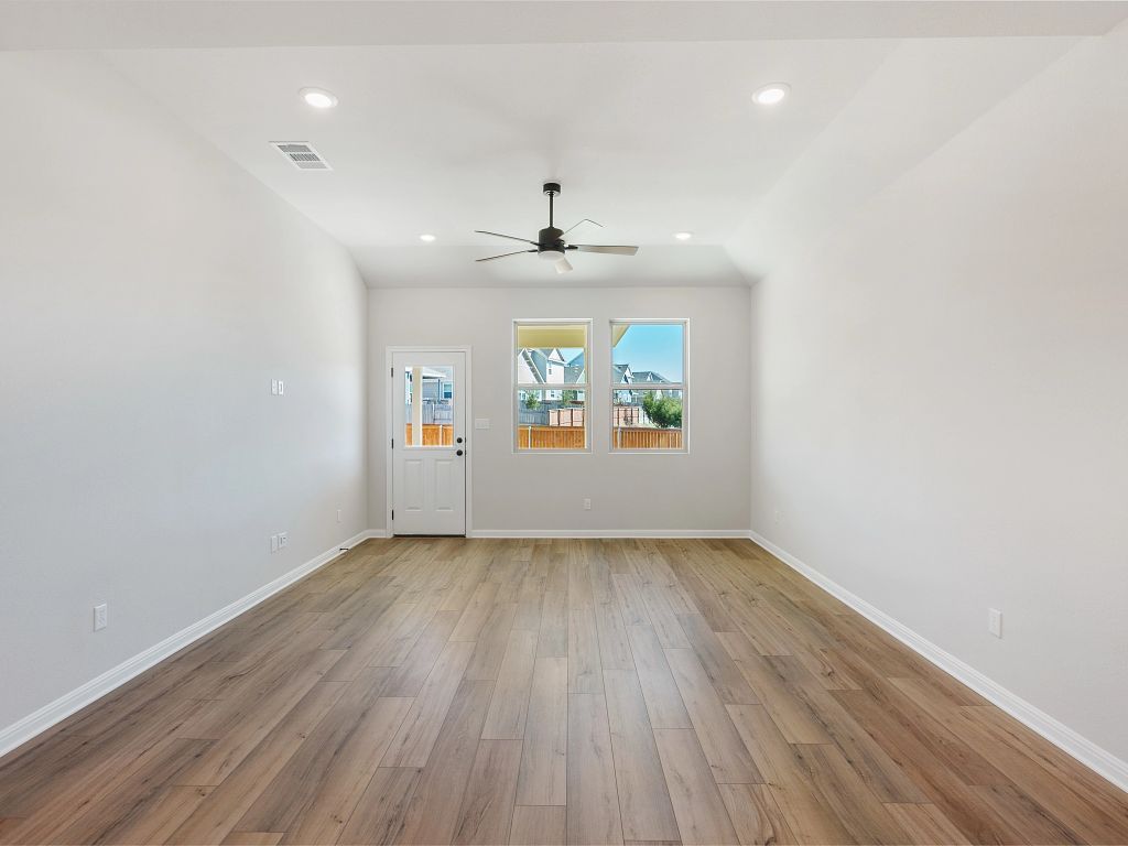 Cannon Ranch - Ladybird Interior Image 12