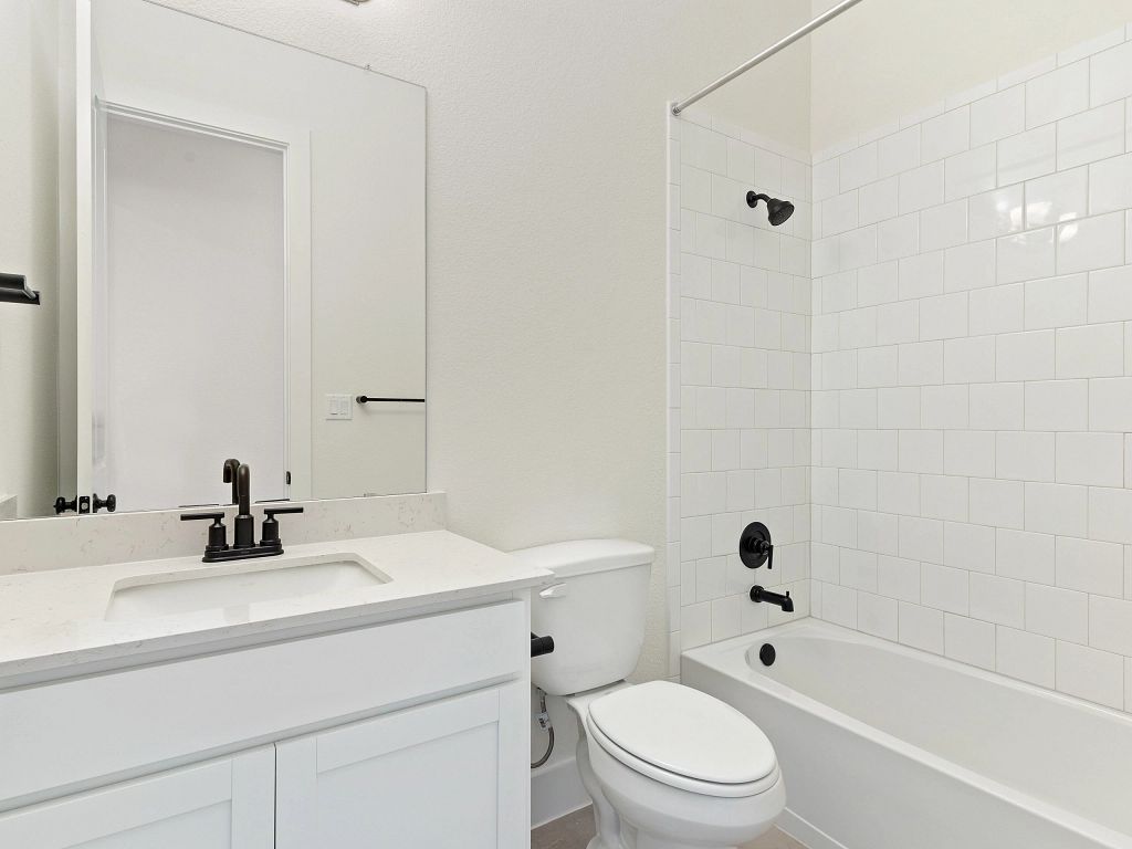 The Trails at Carmel - Waterville Interior Image 9