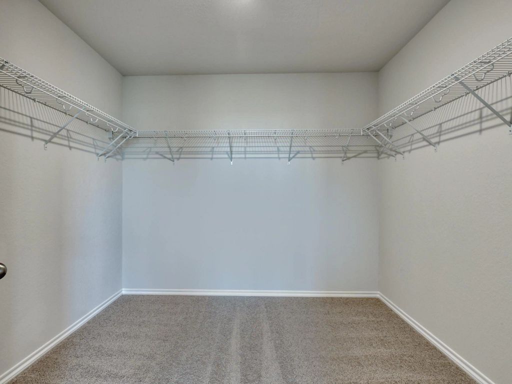 Hennersby Hollow - Placid Interior Image 18