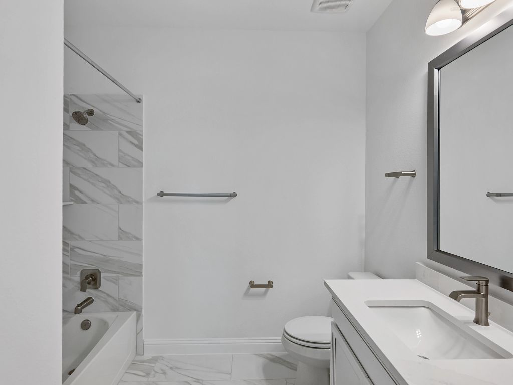 The Trails at Carmel - Hasley Interior Image 15