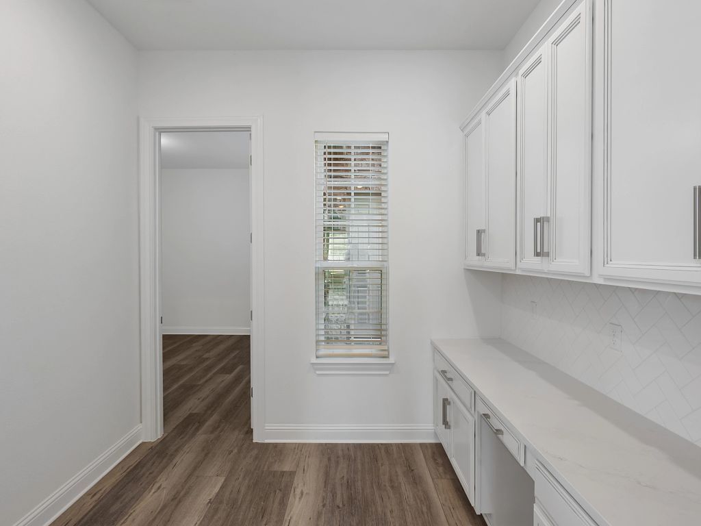 La Cima - Hasley Interior Image 18
