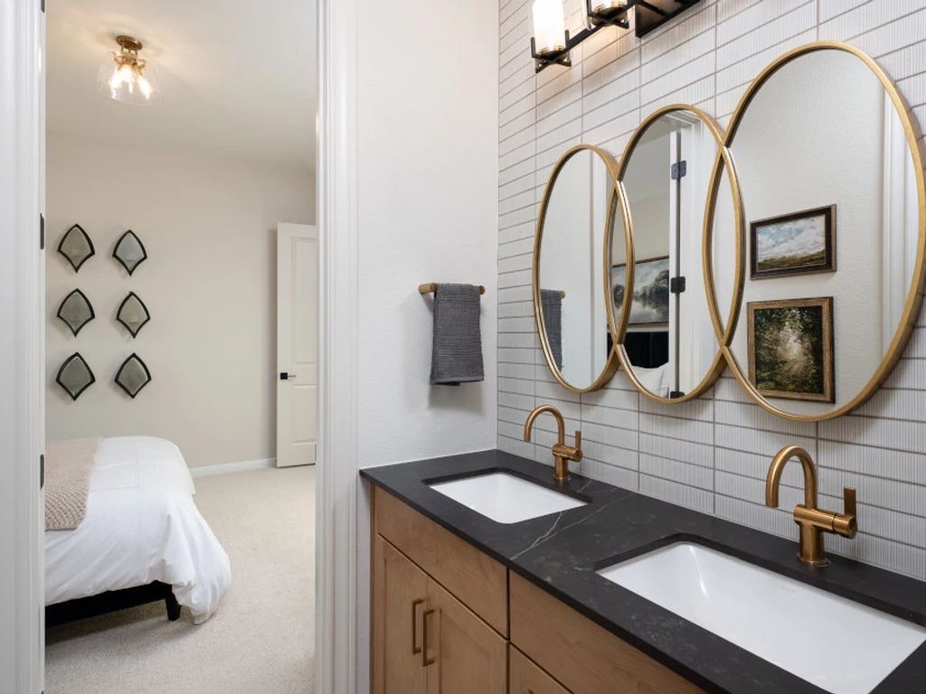 The Trails at Carmel - Avalon Interior Image 17