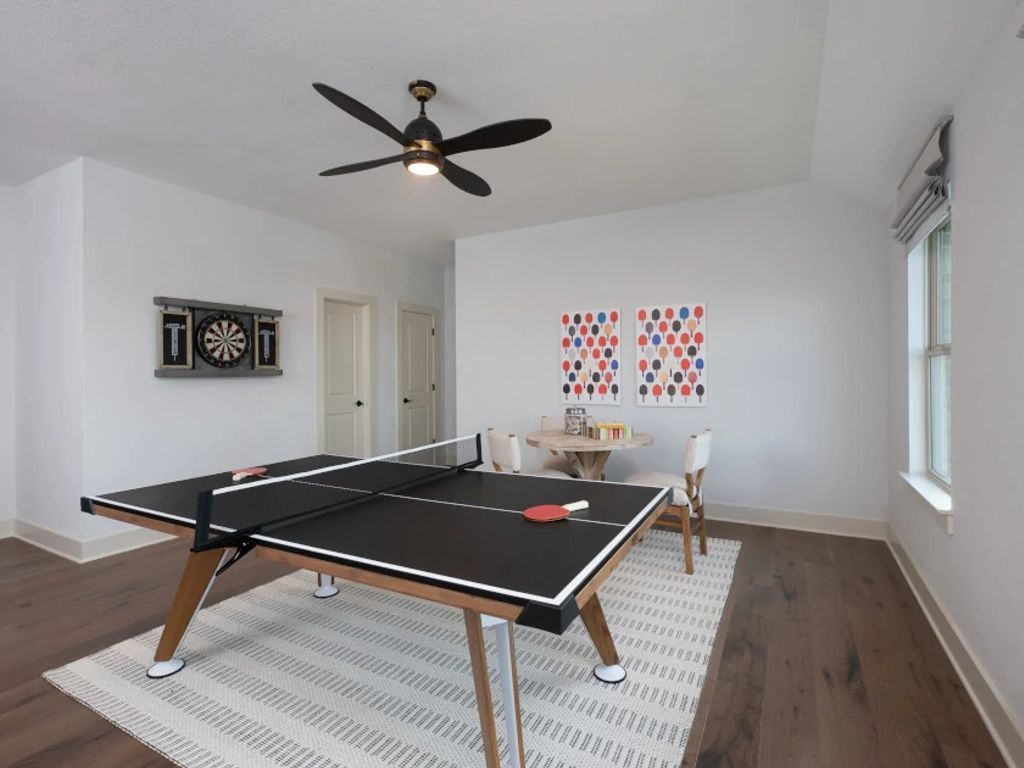 The Trails at Carmel - Westlake Interior Image 11
