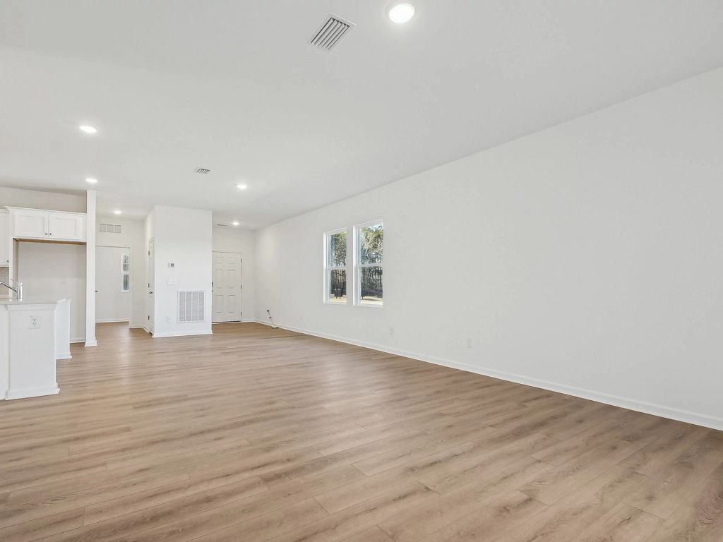 Middleton Farms - Timber Interior Image 17