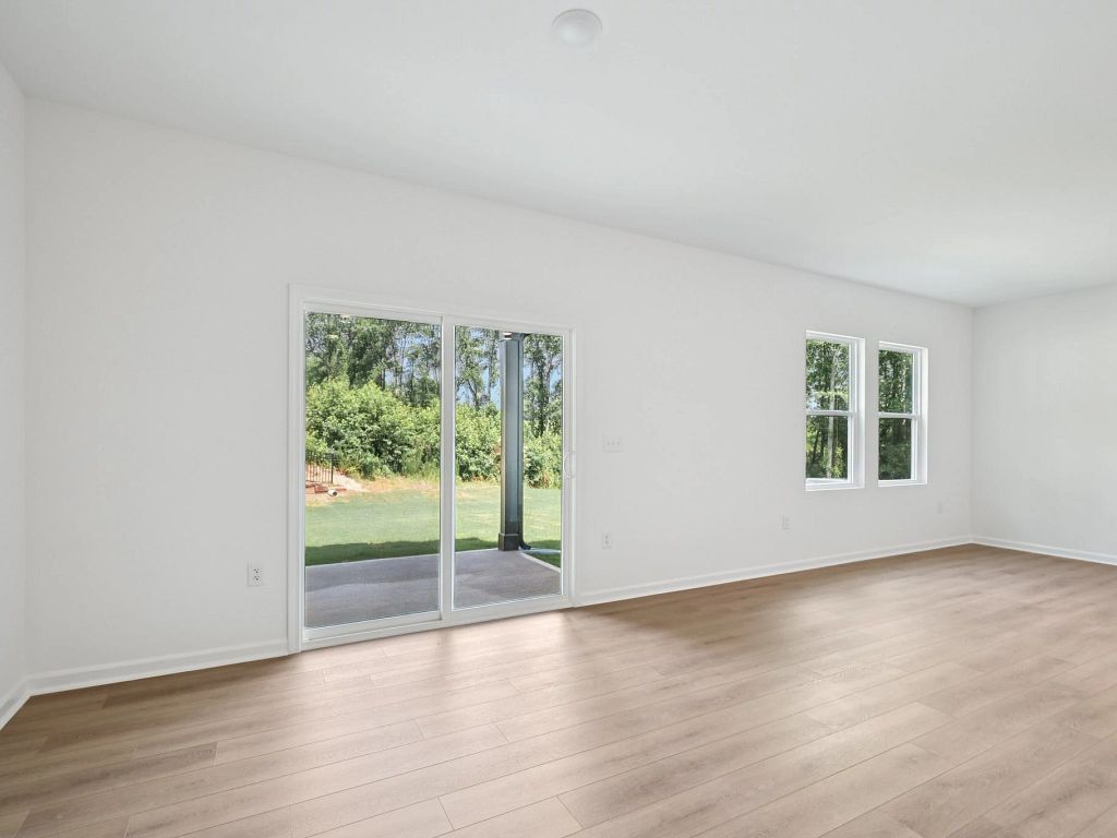 Middleton Farms - Meadow Interior Image 12